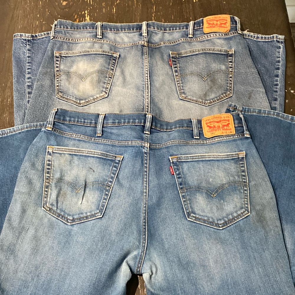 2 pairs men’s stained(work) Levi’s
